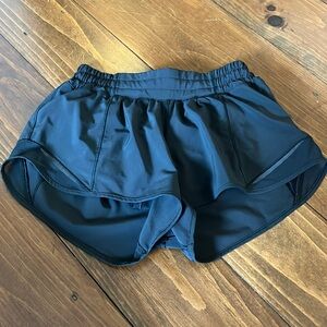 Lululemon hotty hot shorts black
